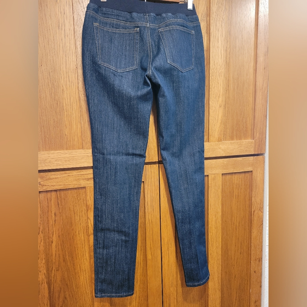 Boston Proper Pull On women's size 6 Skinny jeans - Picture 2 of 10